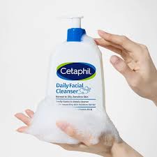 Cetaphil Daily Facial Cleanser Normal to Oily Skin- 473ml ছবি 2
