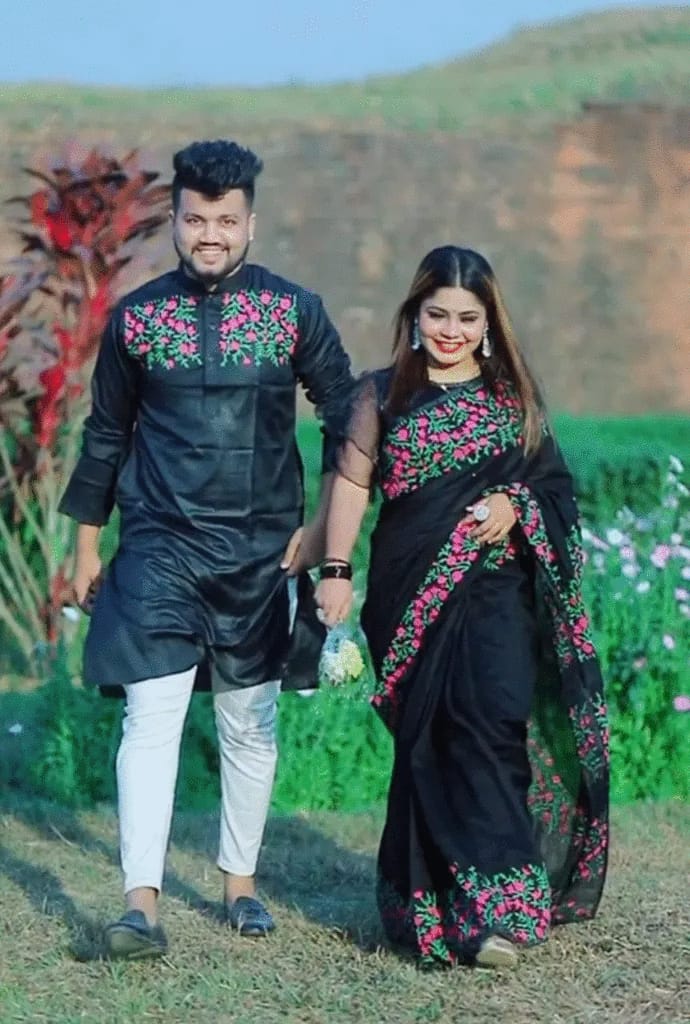 এক্সক্লুসিভ ধুপিয়ান সিল্ক শাড়ি & পাঞ্জাবি কাপল ড্রেস ছবি 11