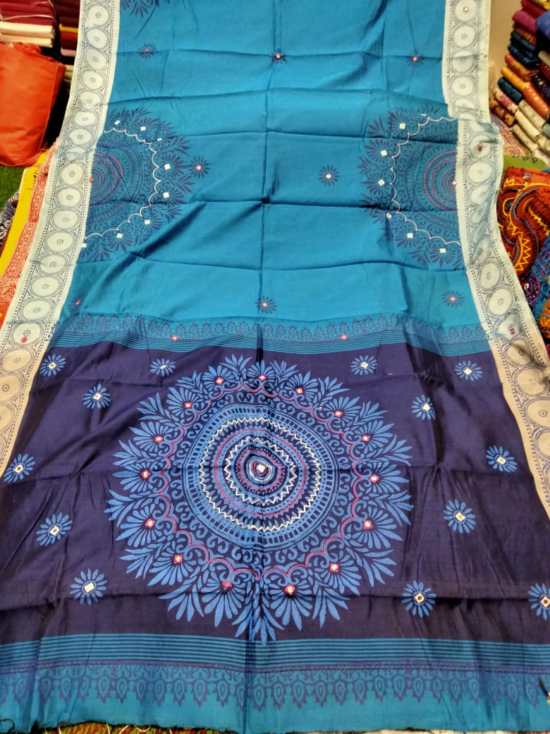 এমব্রয়ডাড়ী ধুপিয়ানসিল্ক শাড়ী ছবি 4
