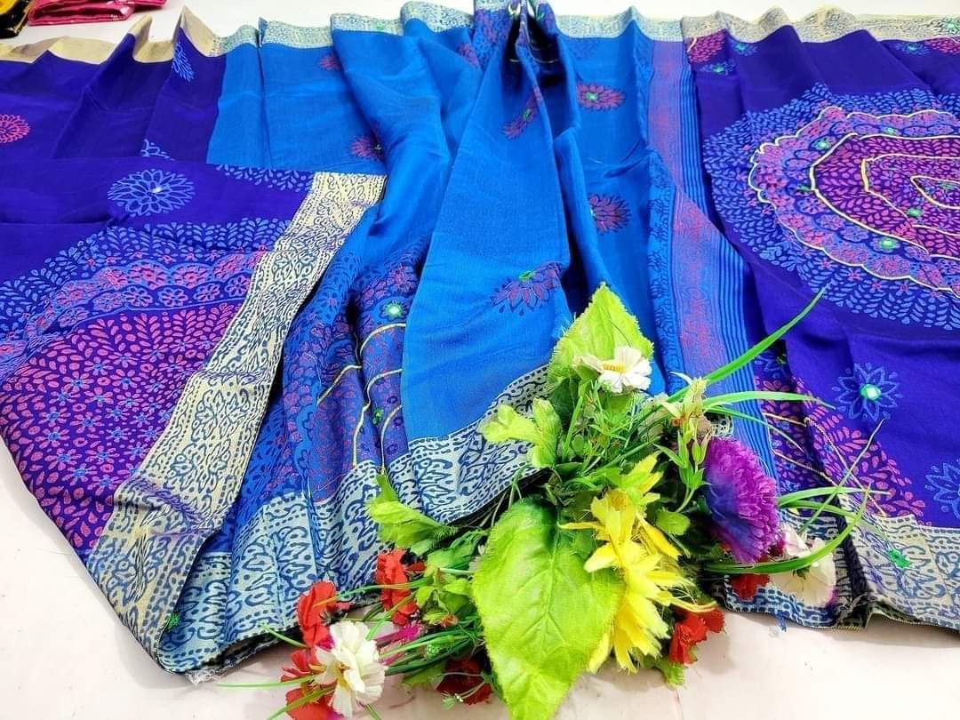 এমব্রয়ডাড়ী ধুপিয়ানসিল্ক শাড়ী ছবি 4