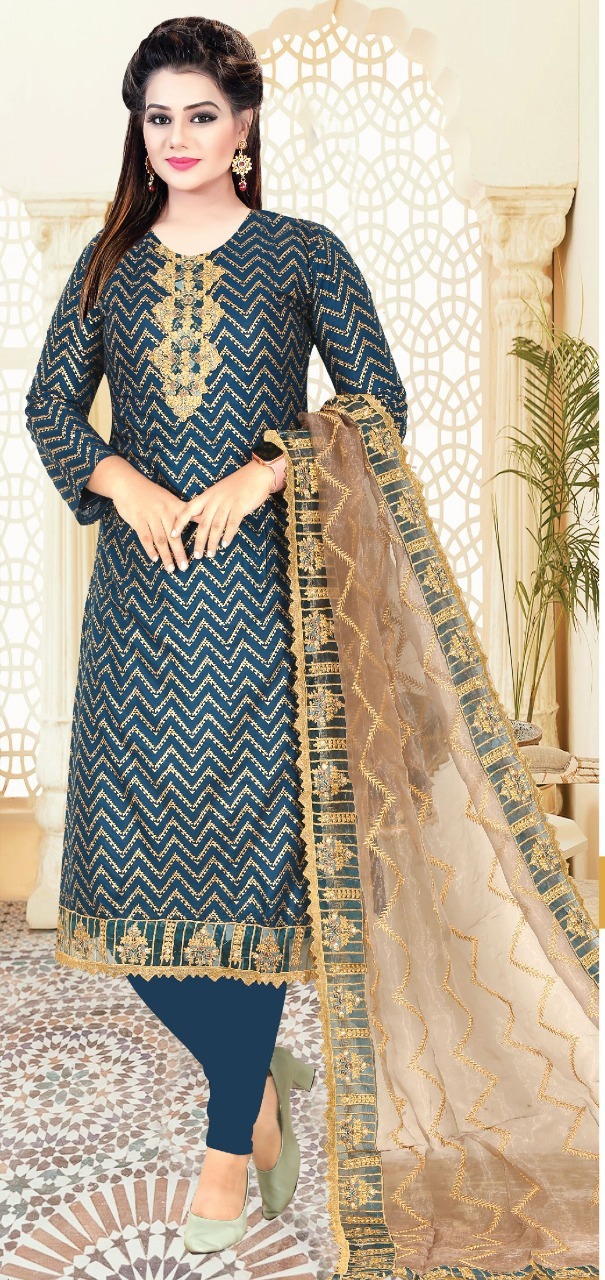 Three Piece ছবি 3