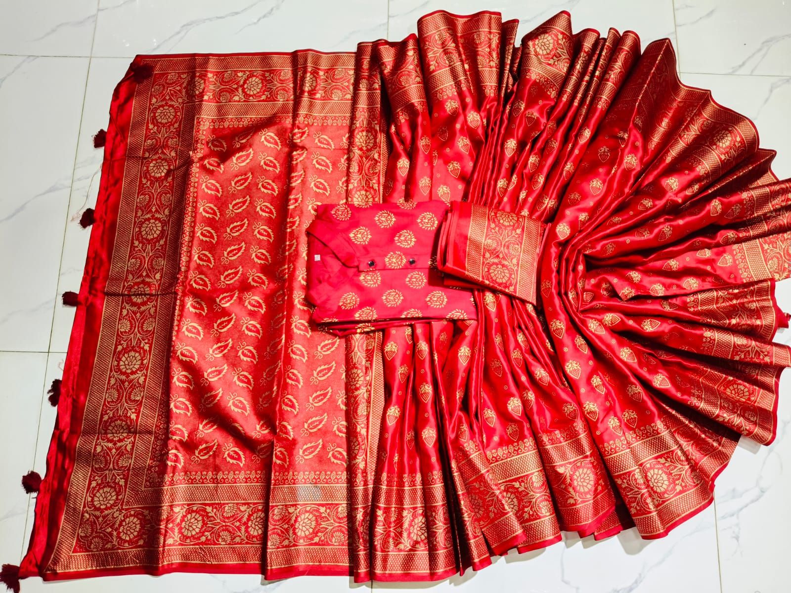 Sharee Panjabi Couple with Blouse Piece