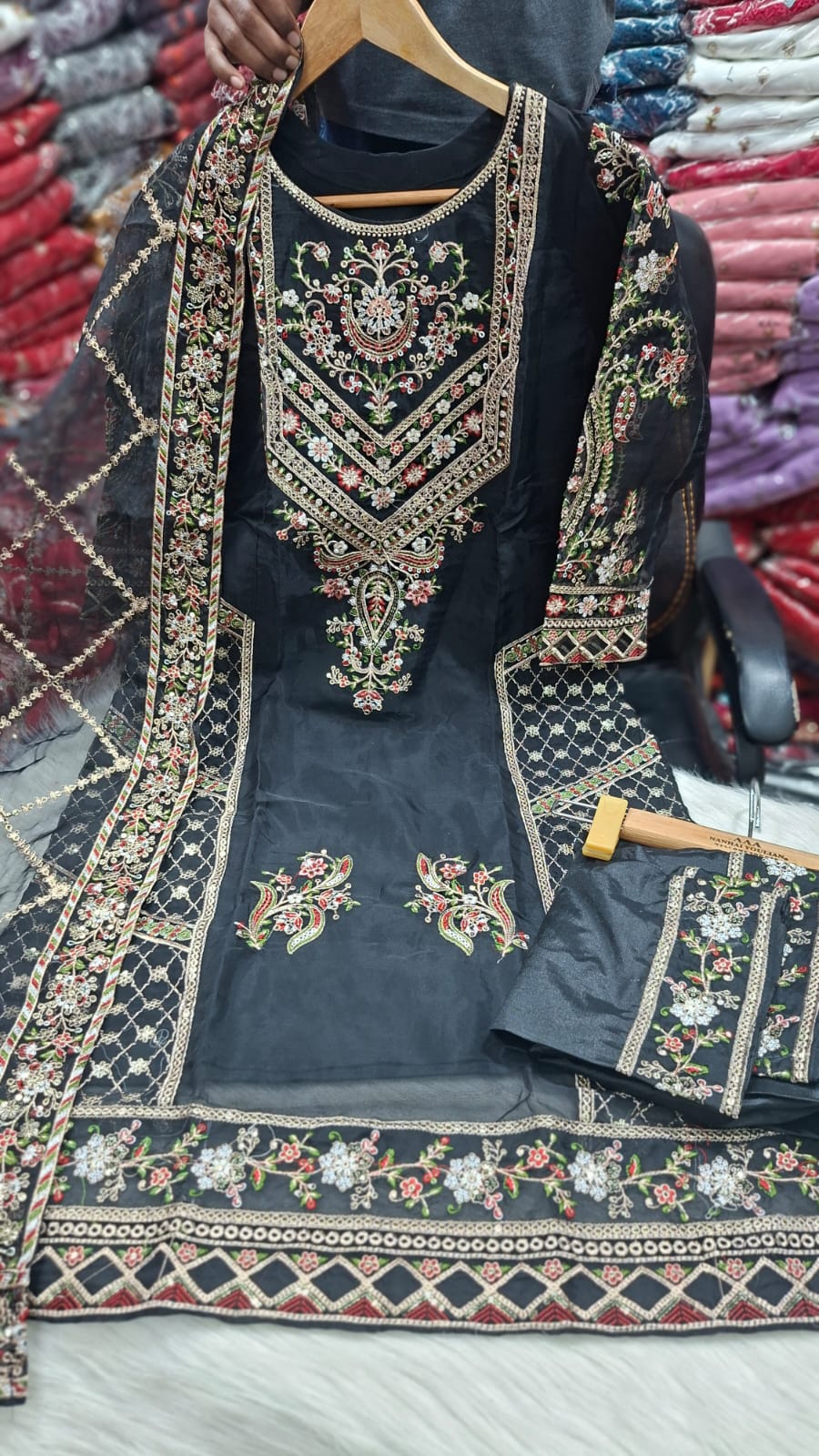 Sada Bahar Three Piece ছবি 6