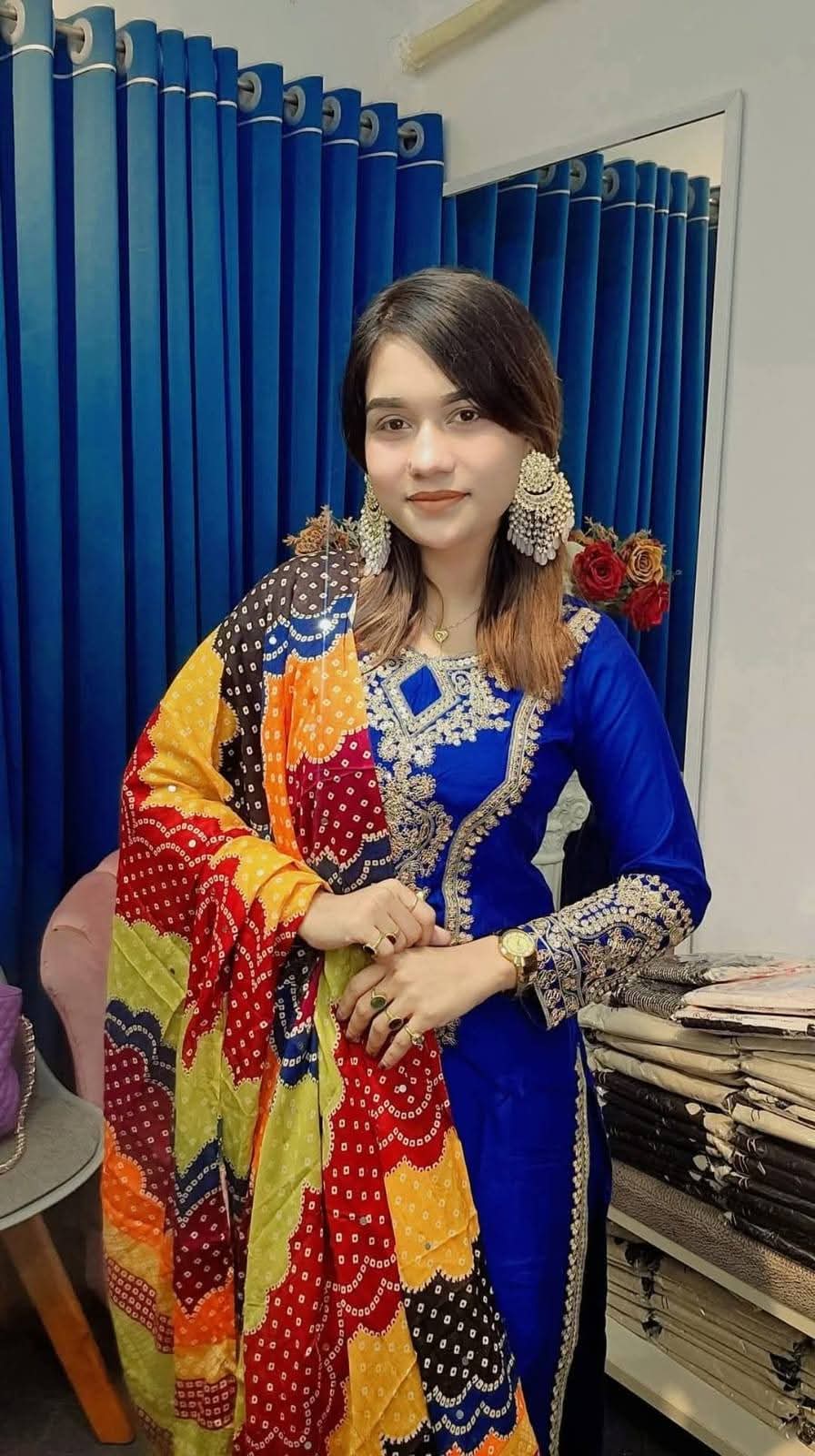 Embroidery Three Piece ছবি 4