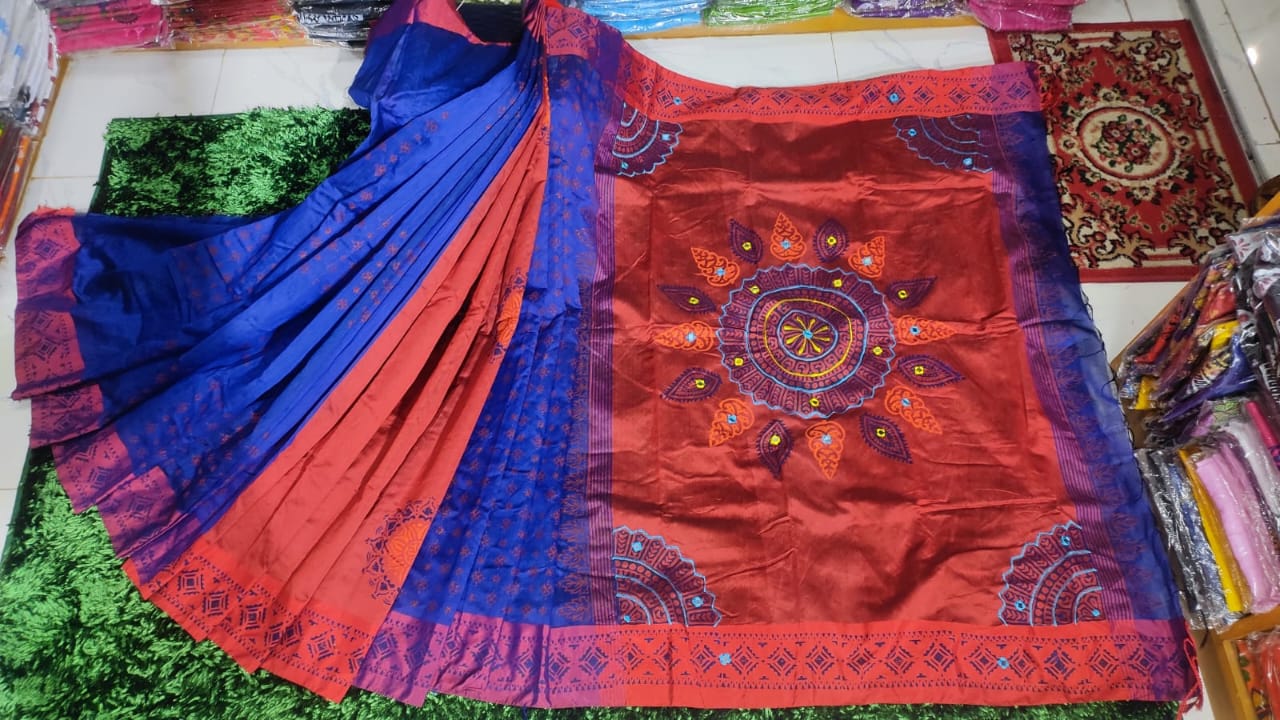 এমব্রয়ডাড়ী ধুপিয়ানসিল্ক শাড়ী ছবি 17