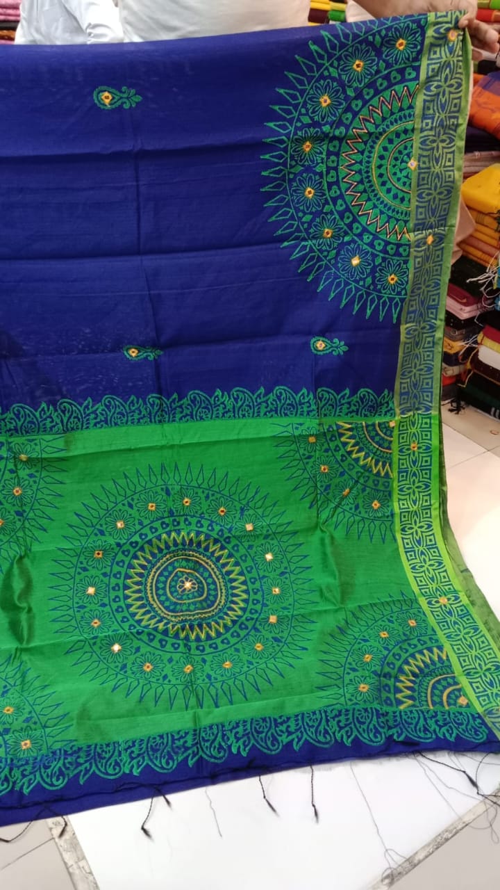 এমব্রয়ডাড়ী ধুপিয়ানসিল্ক শাড়ী ছবি 10
