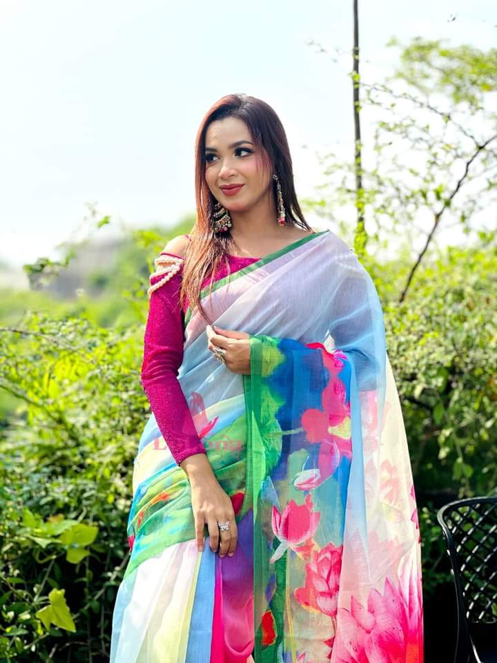 New Viral Attractive Sharee ছবি 2