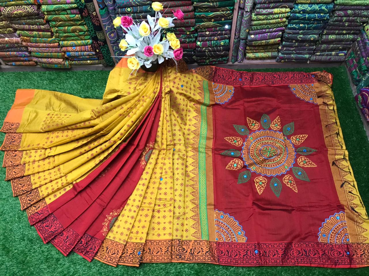 এমব্রয়ডাড়ী ধুপিয়ানসিল্ক শাড়ী ছবি 2