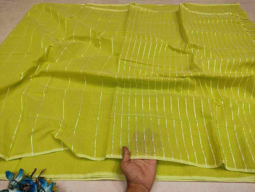 চুমকি হাফসিল্ক শাড়ী