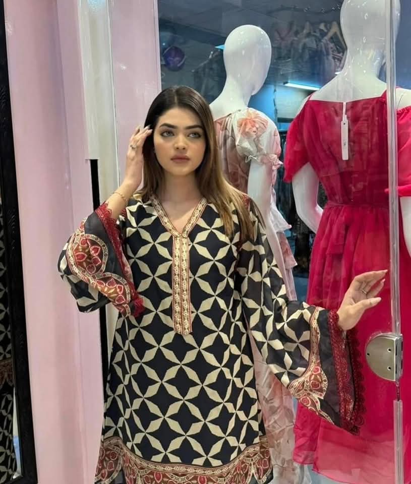 𝐂𝐡𝐢𝐜 𝐚𝐧𝐝 𝐬𝐥𝐞𝐞𝐤 𝐦𝐚𝐣𝐨𝐥𝐢𝐜𝐚 𝐩𝐫𝐢𝐧𝐭 𝐜𝐨-𝐨𝐫𝐝 𝐬𝐞𝐭 ছবি 2