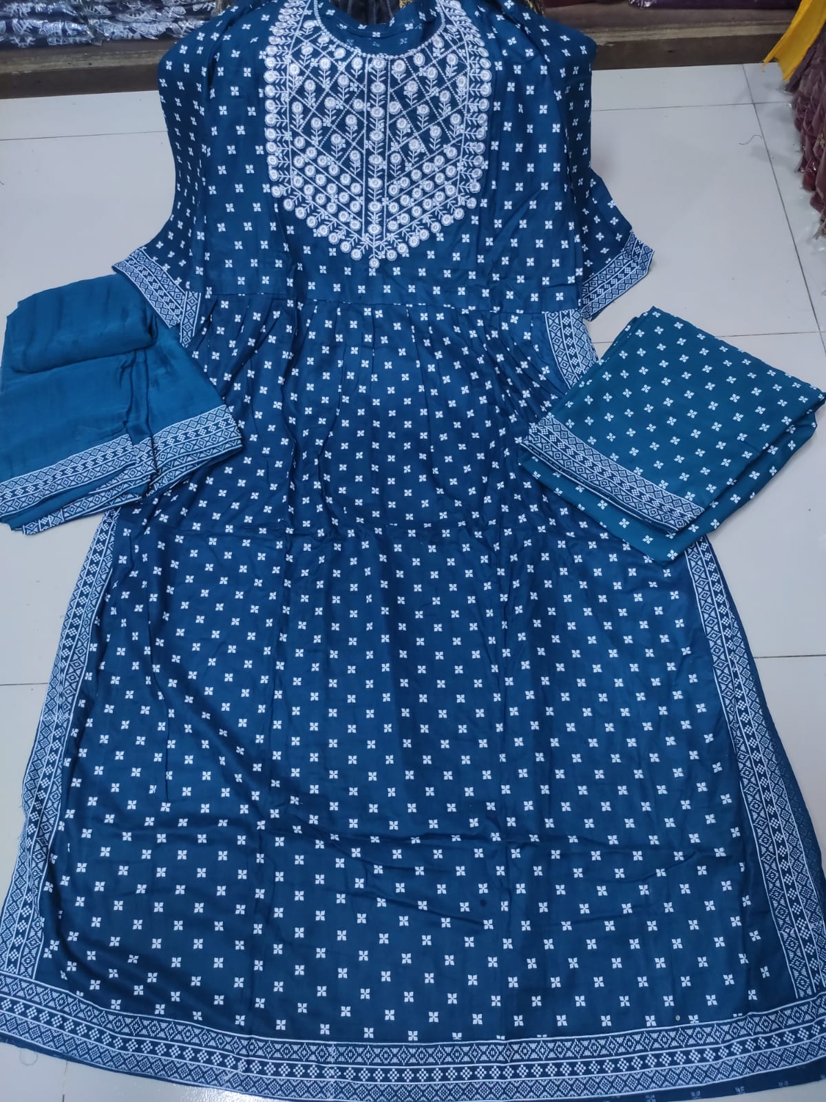 Nayra Cut Three Piece