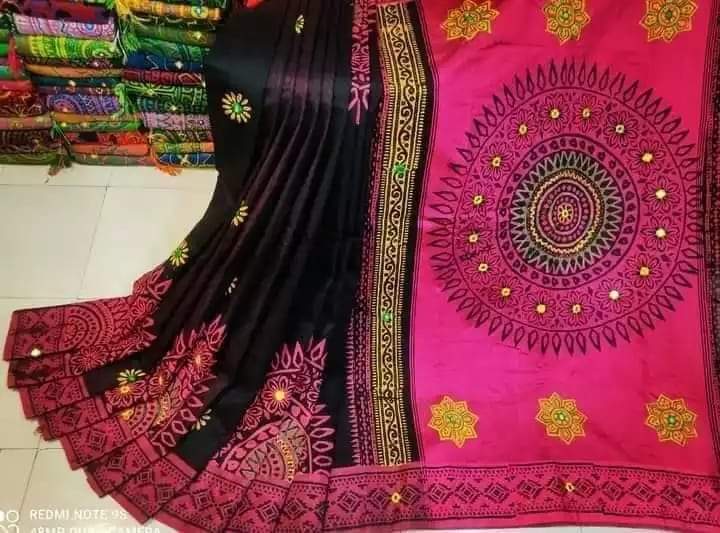 এমব্রয়ডাড়ী ধুপিয়ানসিল্ক শাড়ী