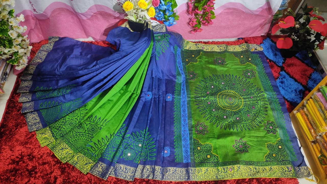 এমব্রয়ডাড়ী ধুপিয়ানসিল্ক শাড়ী ছবি 15
