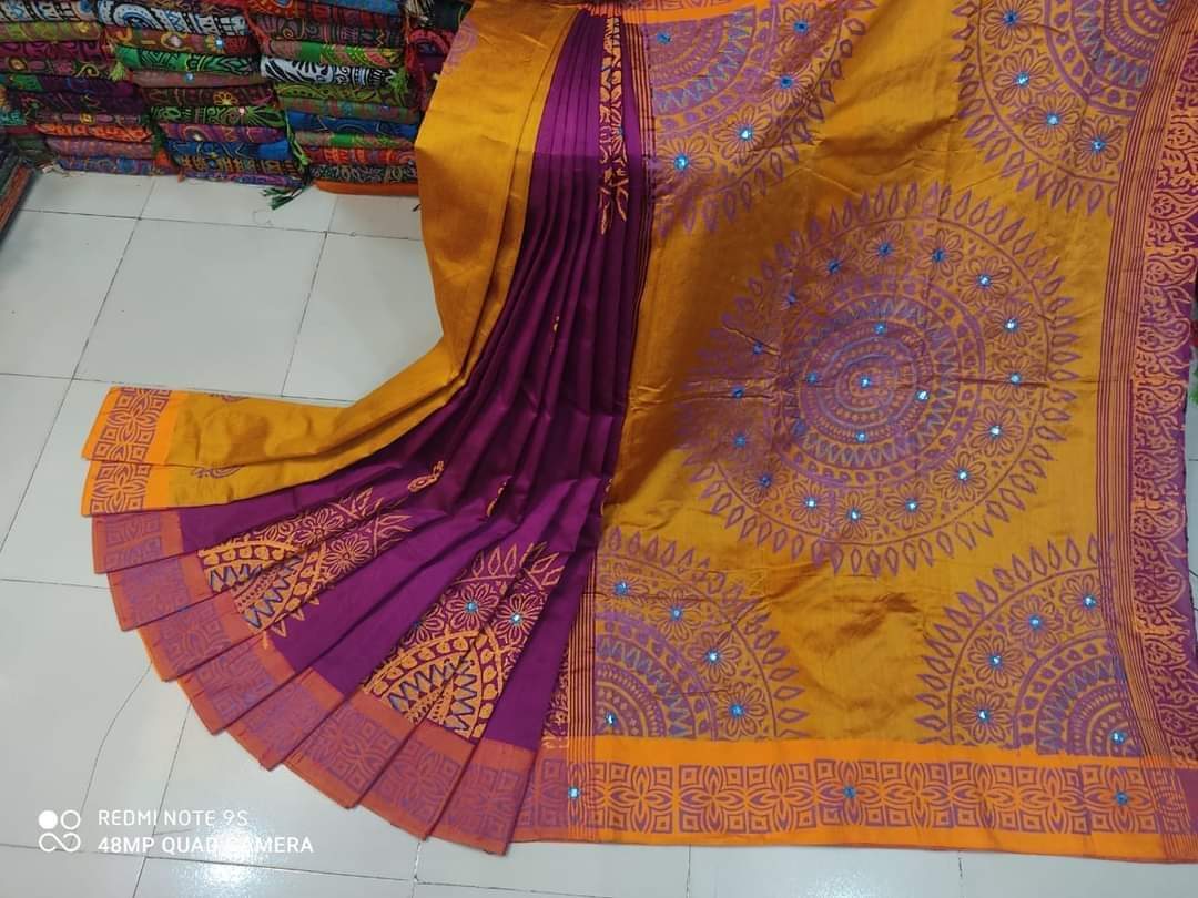 এমব্রয়ডাড়ী ধুপিয়ানসিল্ক শাড়ী