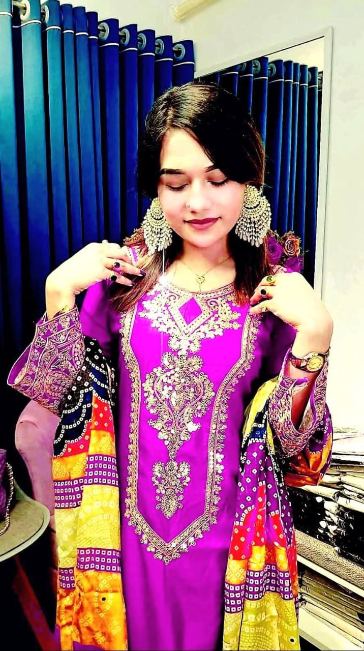 Embroidery Three Piece ছবি 5