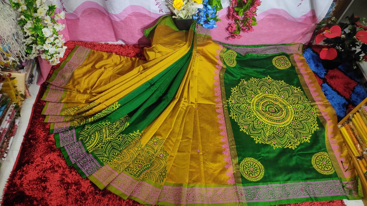 এমব্রয়ডাড়ী ধুপিয়ানসিল্ক শাড়ী ছবি 17