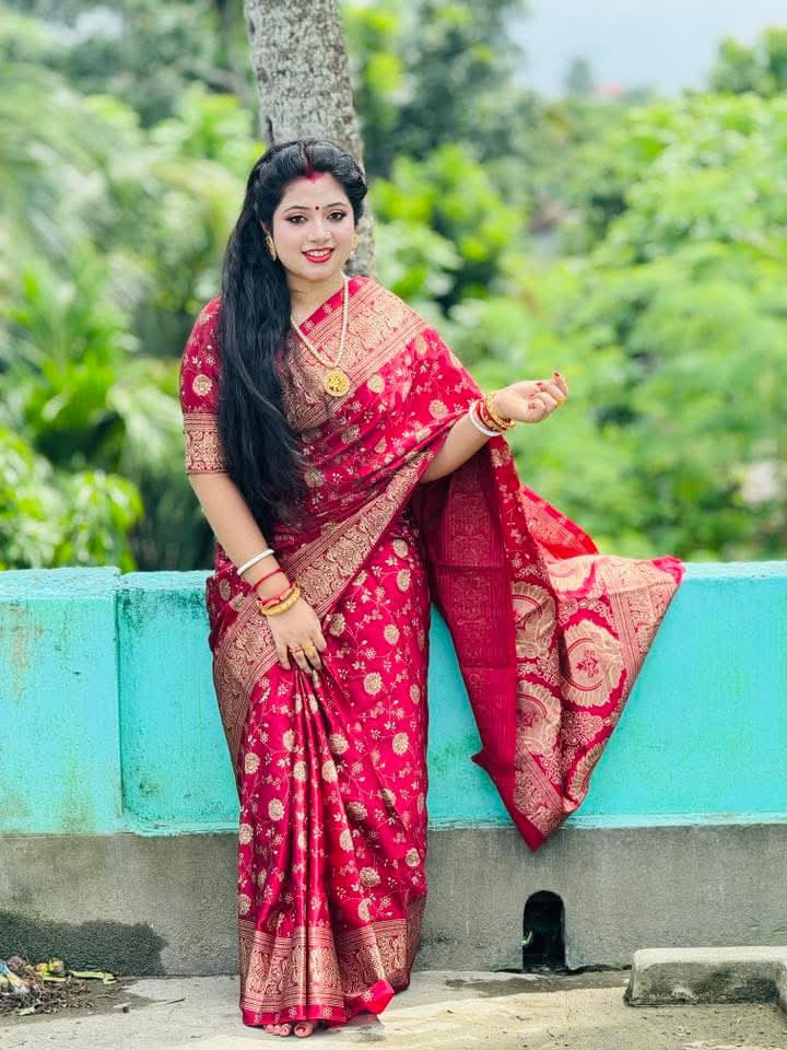 Premium Japani Silk Sharee ছবি 3