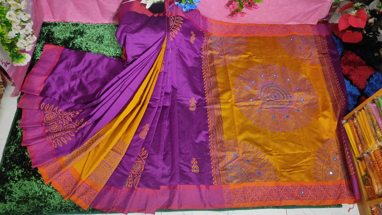 এমব্রয়ডাড়ী ধুপিয়ানসিল্ক শাড়ী ছবি 6