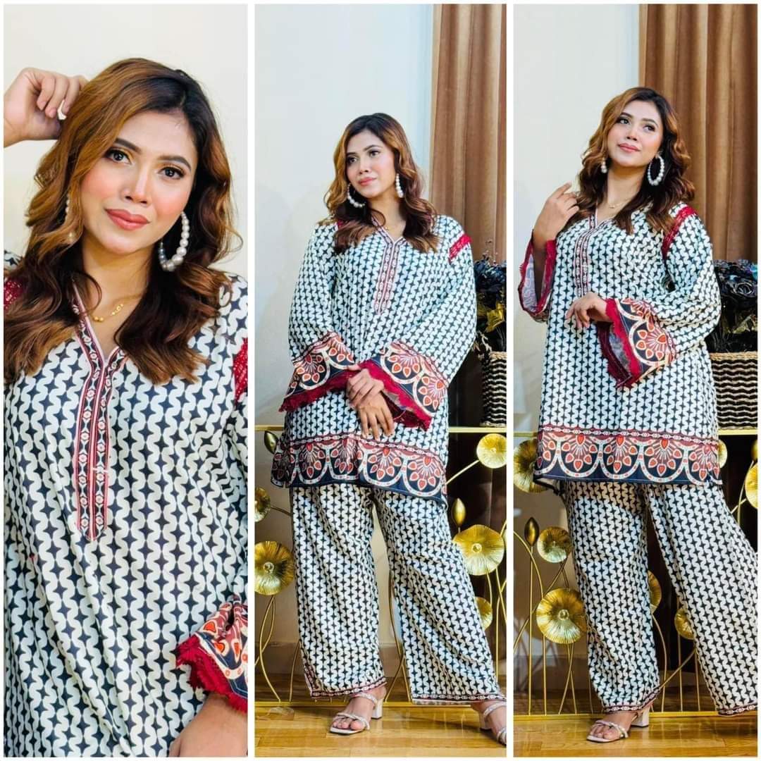 Chic and Sleek Majolica Print Co-Ord Set ছবি 6