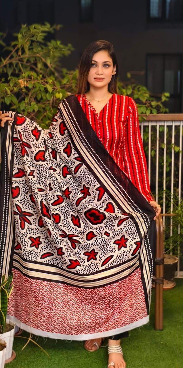 লিলেন থ্রি পিস
