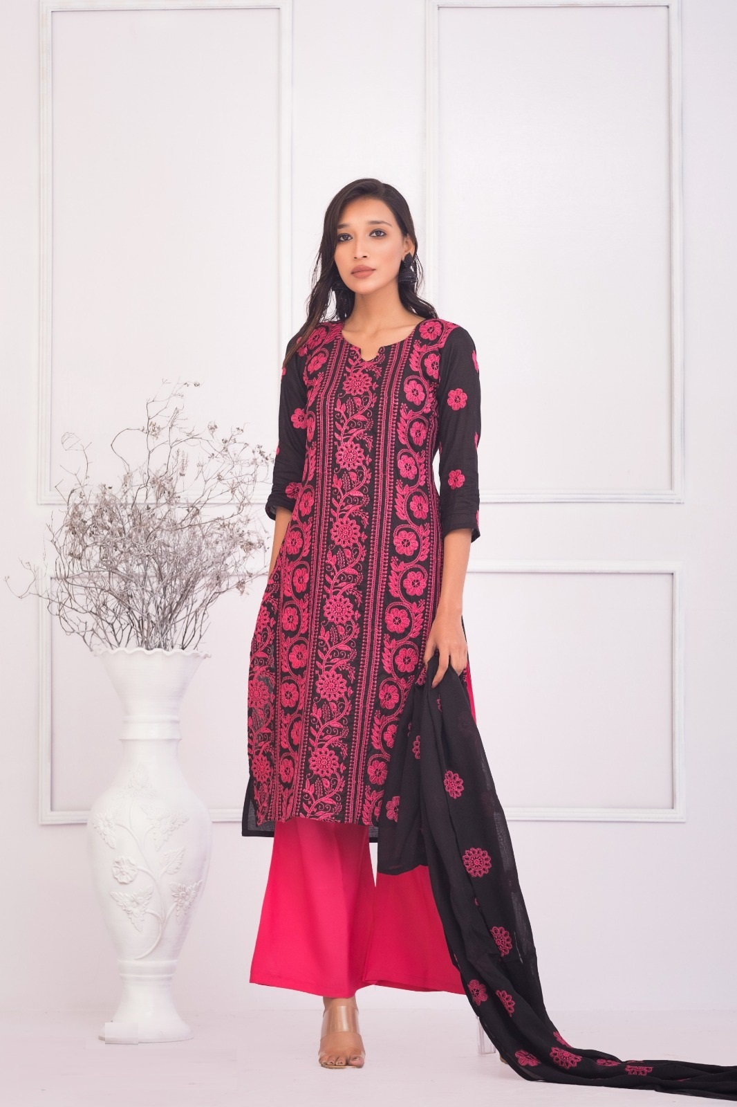 পিওর এসি কটন কাপড়ের সেমি স্টিচ থ্রী পিস