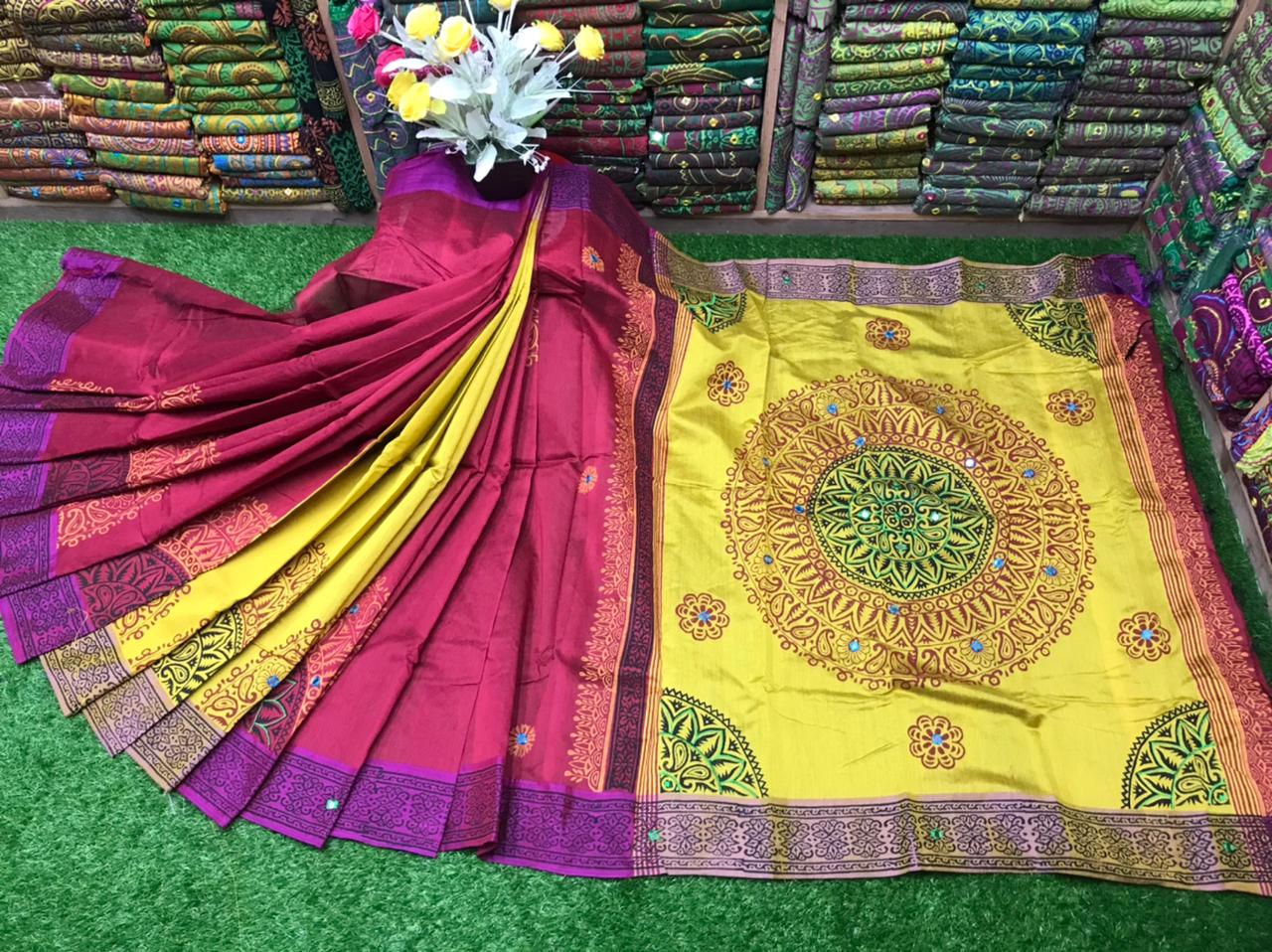 এমব্রয়ডাড়ী ধুপিয়ানসিল্ক শাড়ী ছবি 2