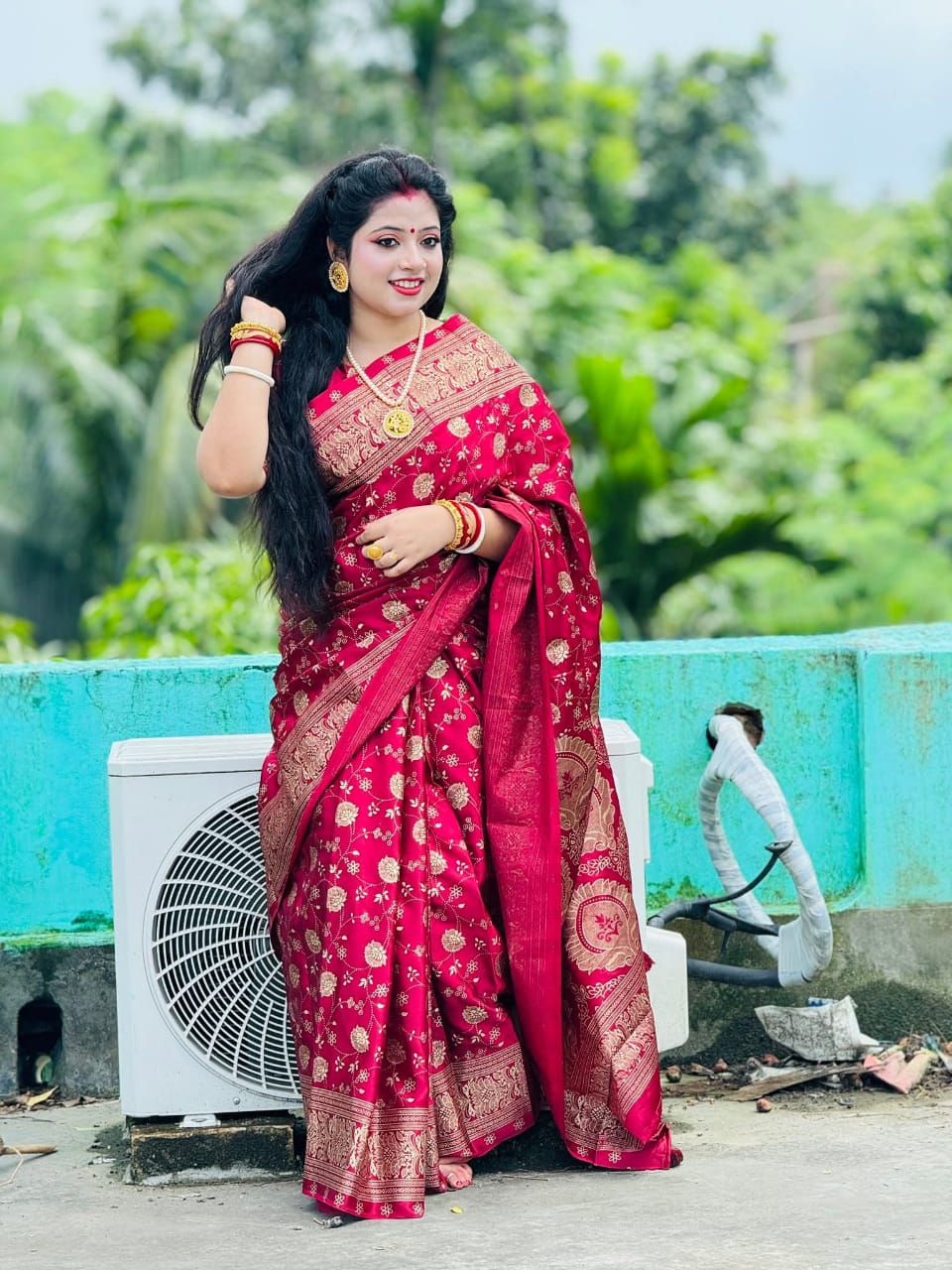Premium Japani Silk Sharee ছবি 4