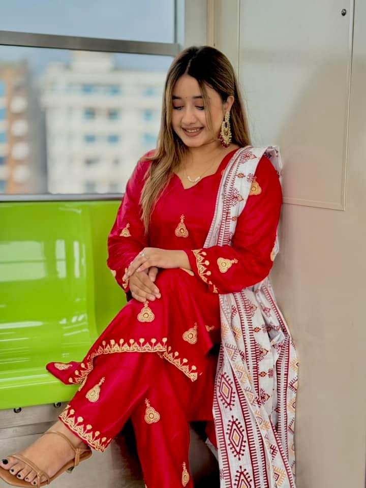 Embroidery Cotton Three Piece ছবি 3