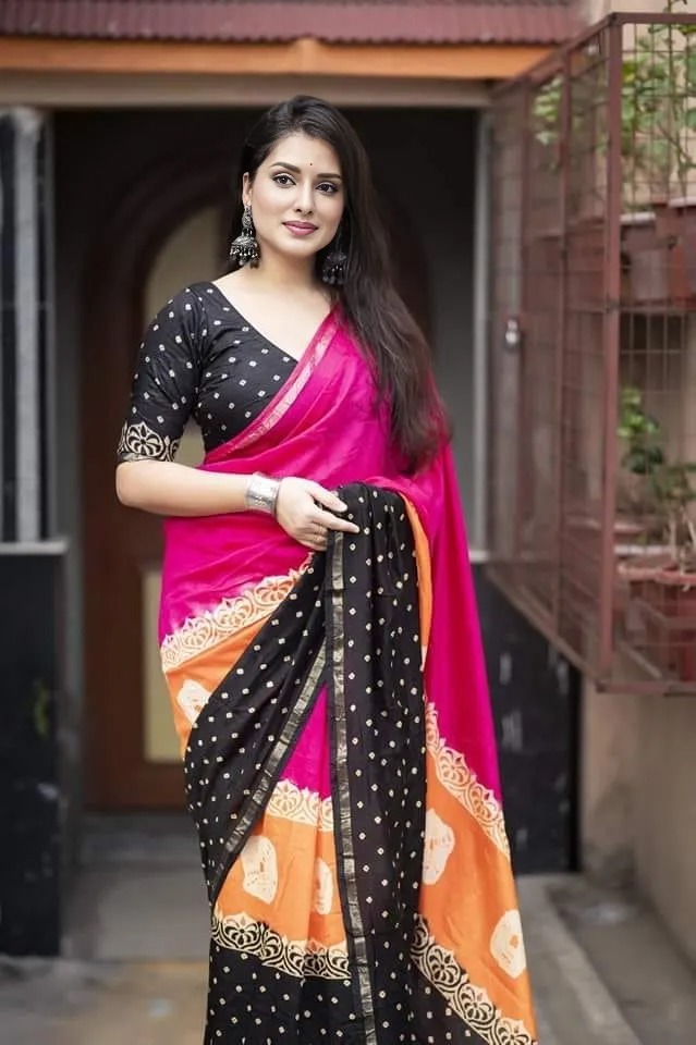 Digital Print Sharee with Blouse ছবি 4