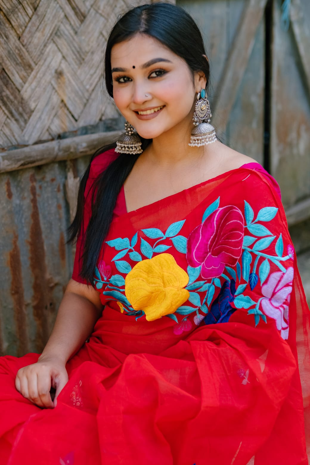 হাফ সিল্ক এমব্রয়ডারি শাড়ি। ছবি 3