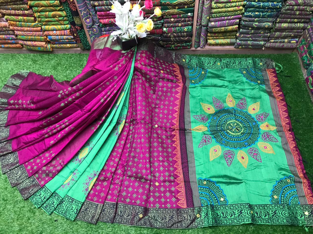 এমব্রয়ডাড়ী ধুপিয়ানসিল্ক শাড়ী ছবি 10