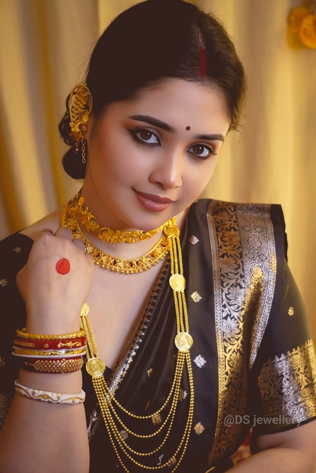 Dhupiyan Silk Sharee with Blouse Piece