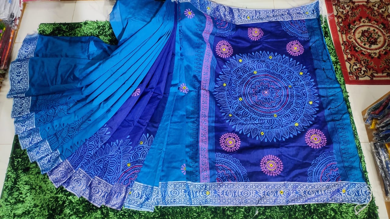 এমব্রয়ডাড়ী ধুপিয়ানসিল্ক শাড়ী ছবি 12