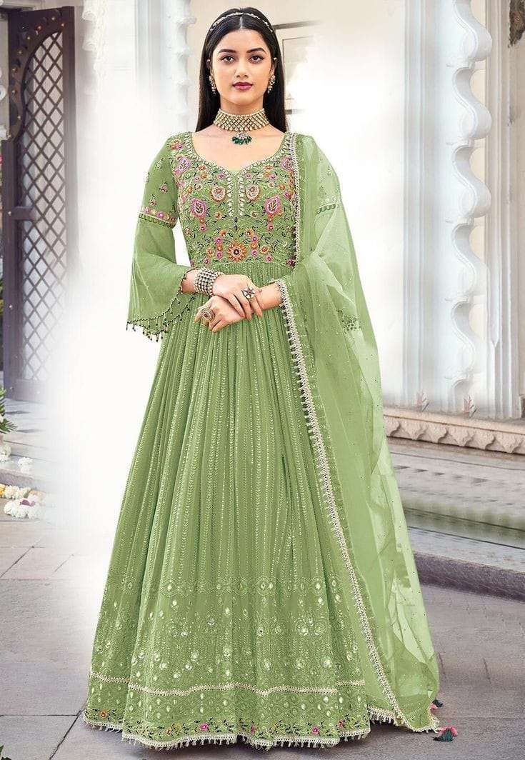 Three Piece ছবি 2