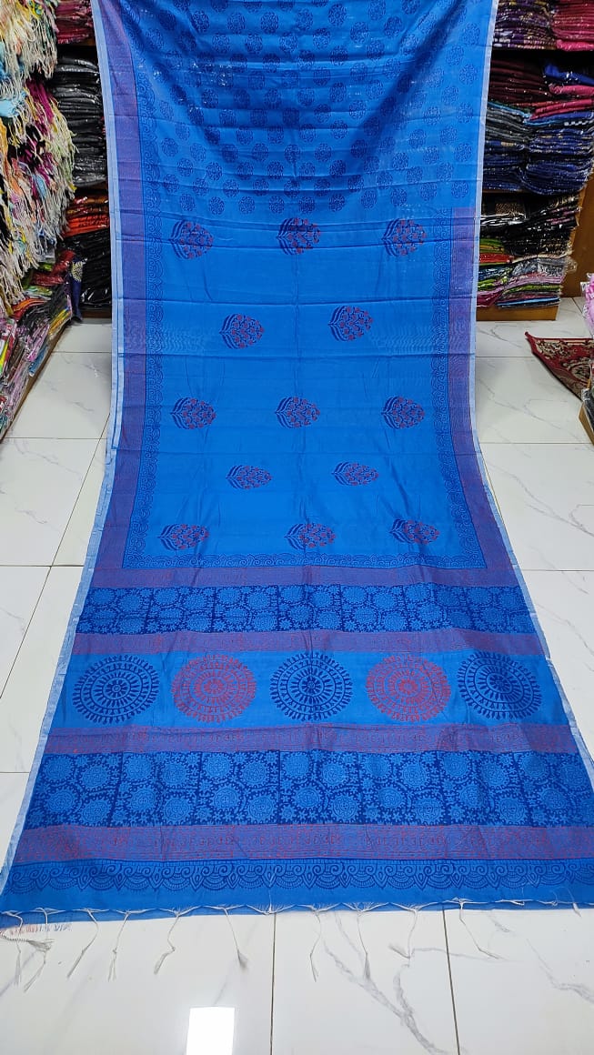 এমব্রয়ডাড়ী ধুপিয়ানসিল্ক শাড়ী