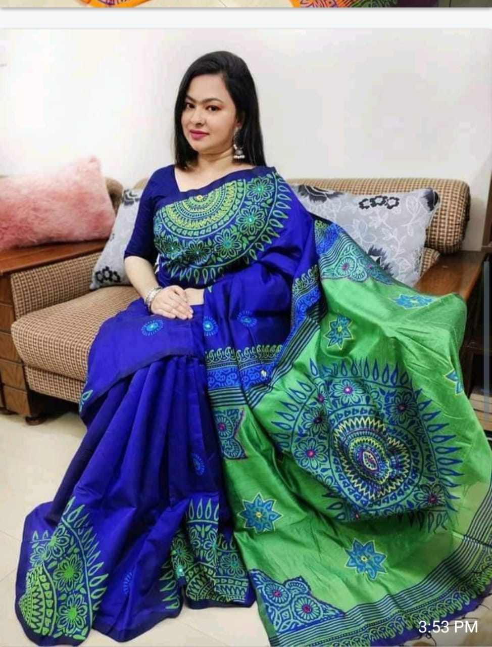 ধুপিয়ান সিল্ক শাড়ি