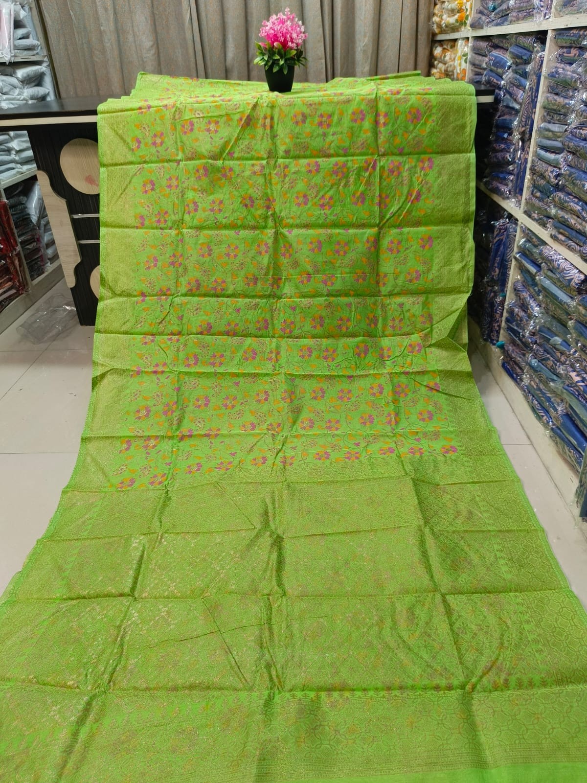 Half Silk Skin Print Sharee ছবি 5