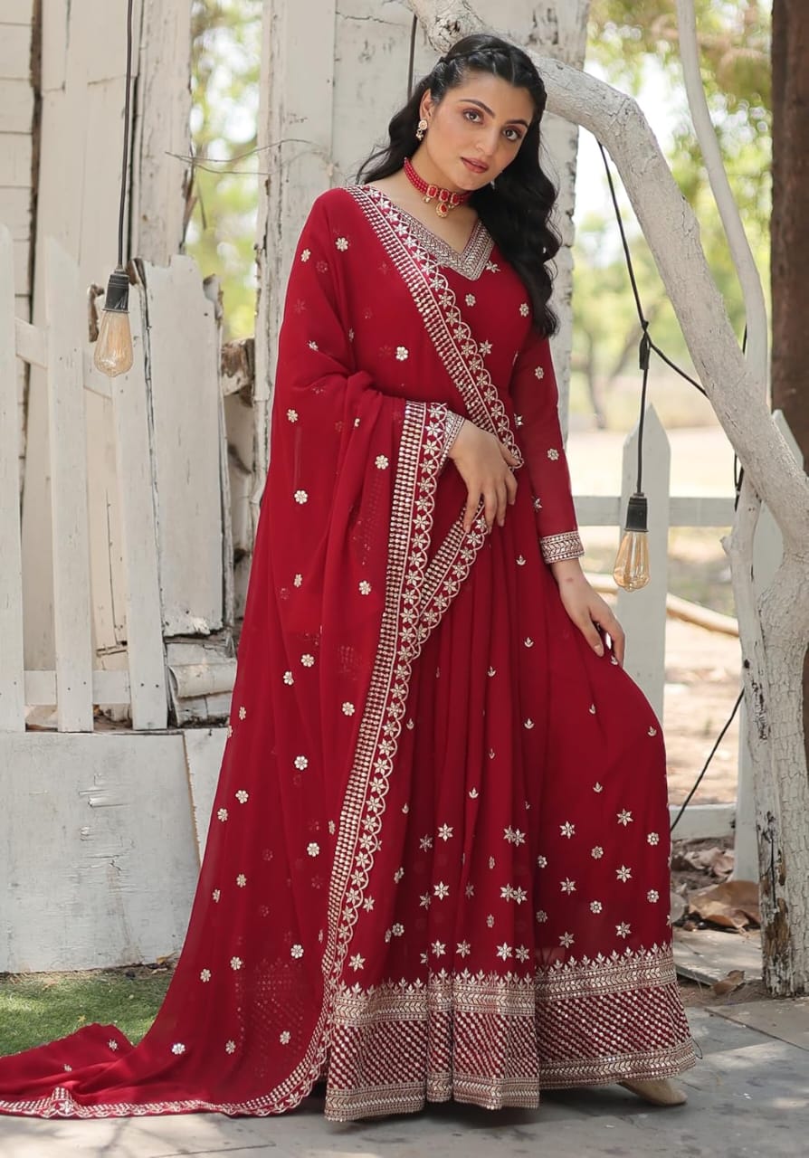 Three Piece Party Gown ছবি 6