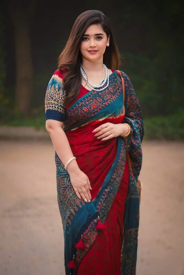 Digital Print Sharee with Blouse Piece ছবি 4