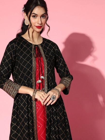 Two Piece ছবি 2