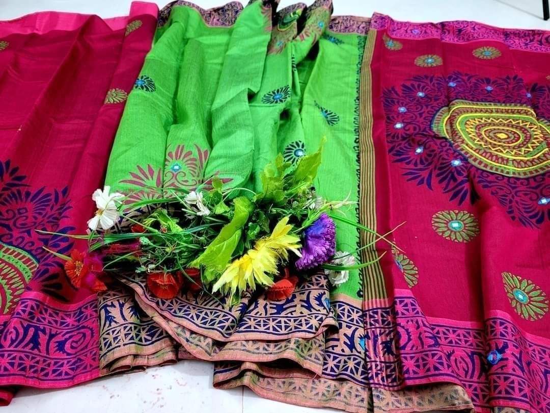 এমব্রয়ডাড়ী ধুপিয়ানসিল্ক শাড়ী