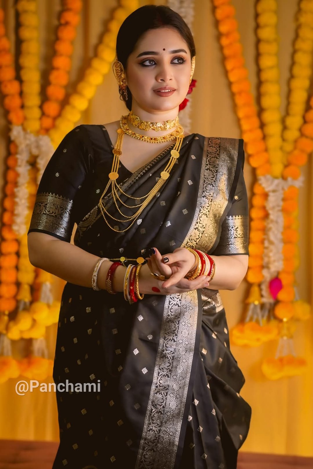 Dhupiyan Silk Sharee with Blouse Piece