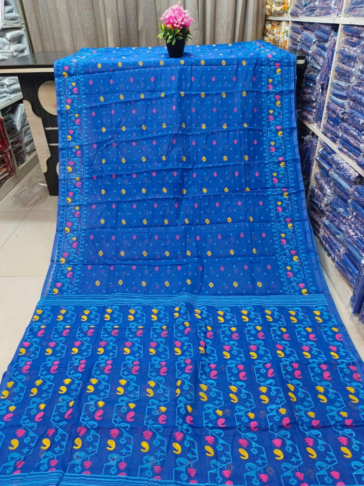 Half Silk Skin Print Sharee ছবি 4