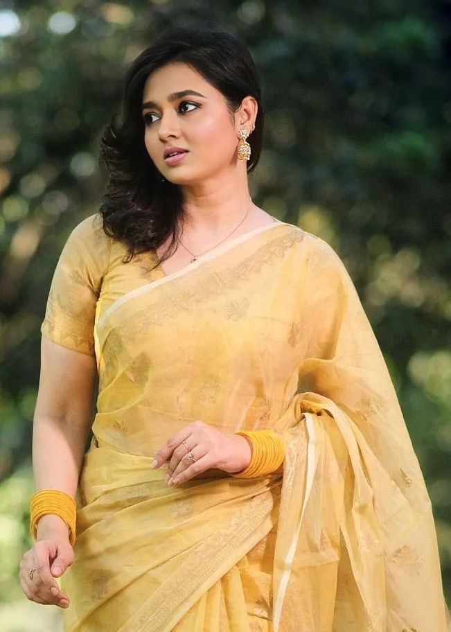 Semi Moslin Sharee with Blouse Piece ছবি 5