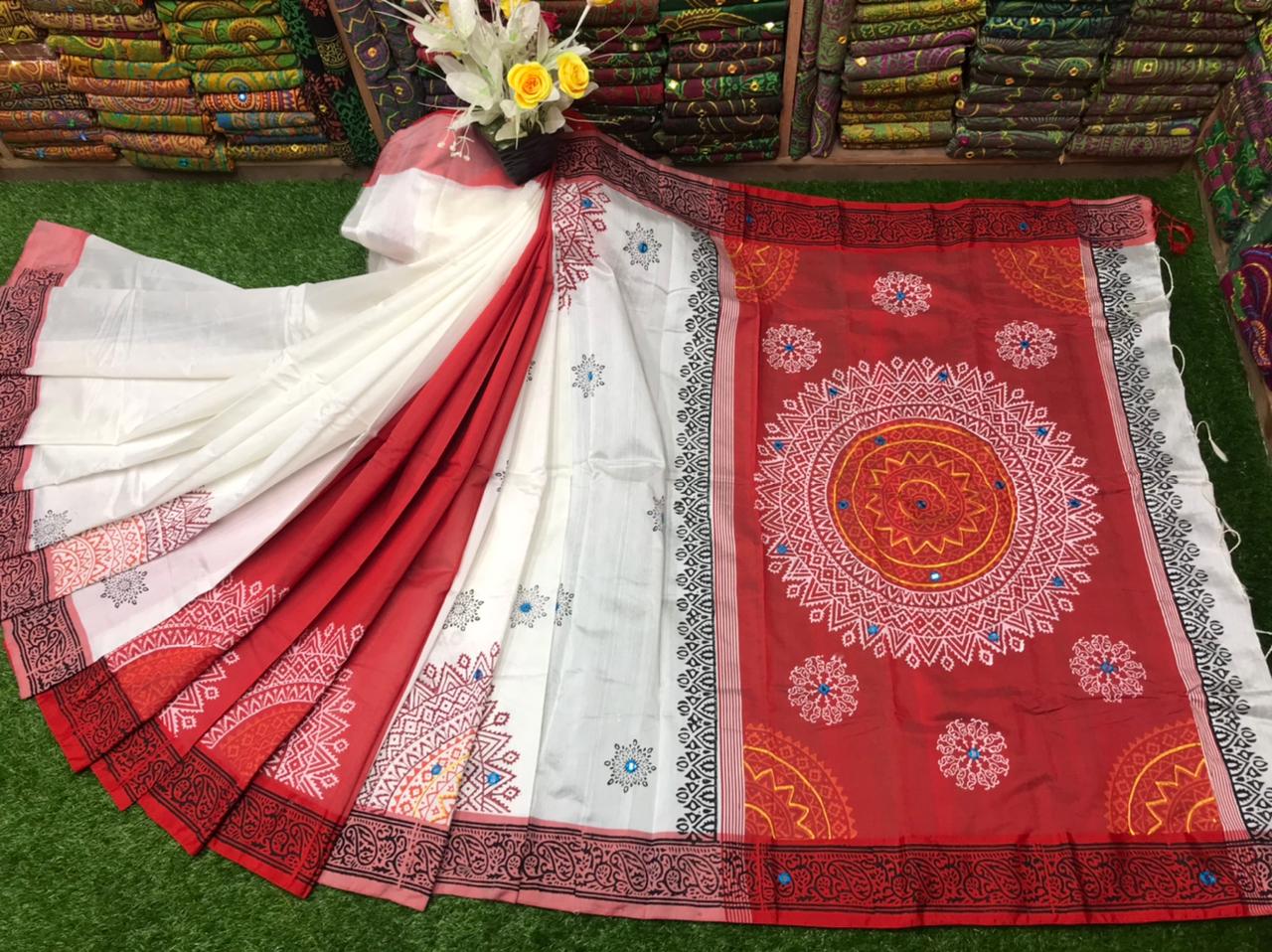 এমব্রয়ডাড়ী ধুপিয়ানসিল্ক শাড়ী ছবি 8