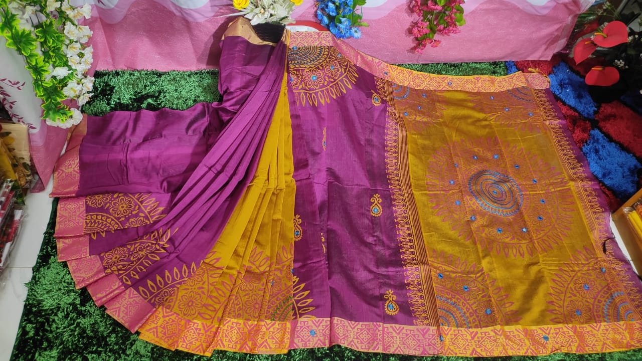 এমব্রয়ডাড়ী ধুপিয়ানসিল্ক শাড়ী