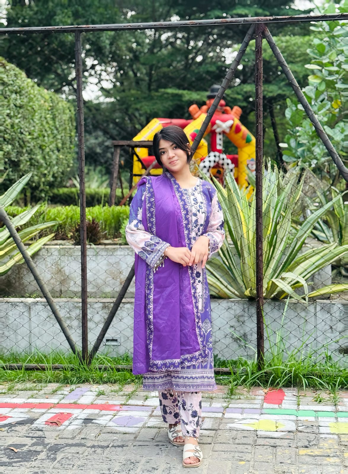 Dubai Silk Three Piece ছবি 4