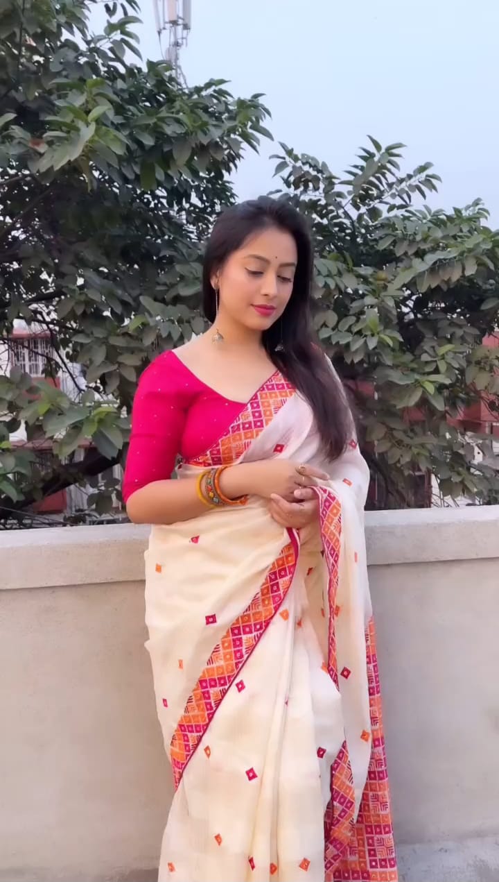 Skin Print Reshom Silk Sharee