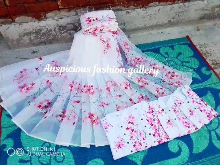 Exclusive Design Hand Print Couple Dress For Sweet Couple ছবি 11