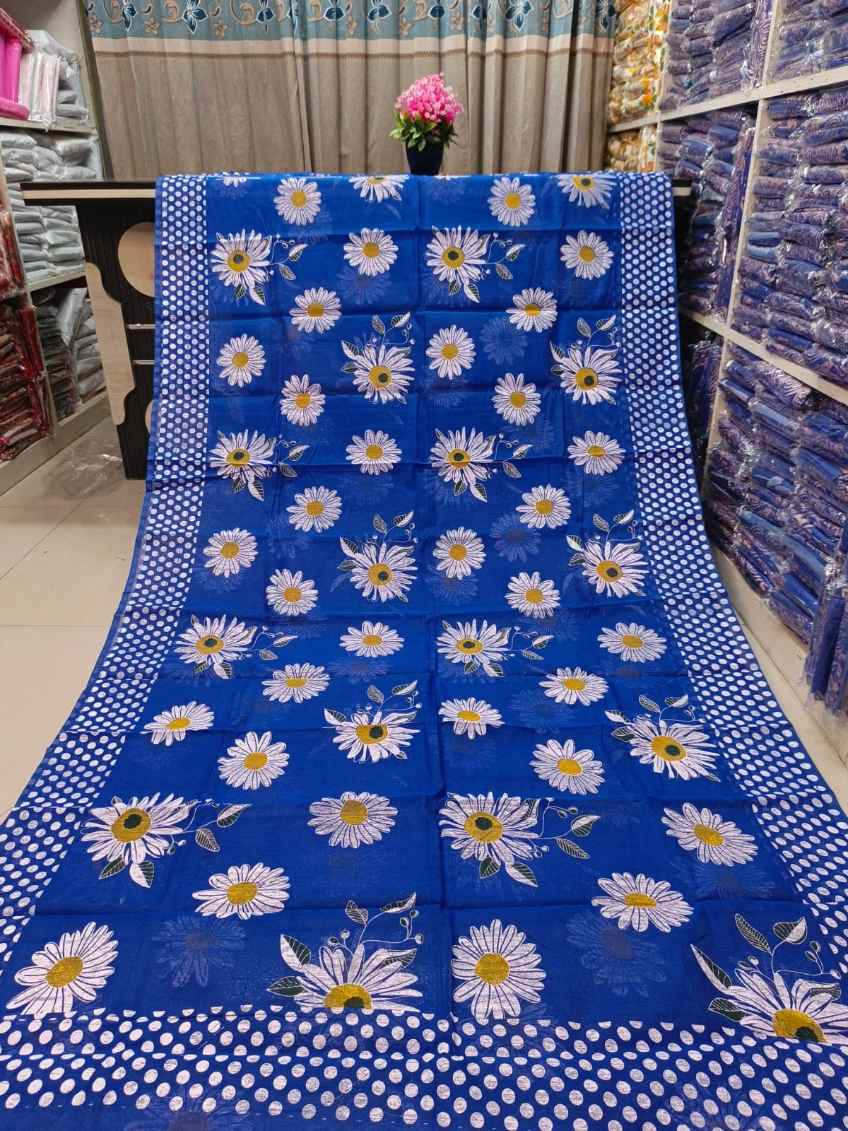 Half Silk Skin Print Sharee ছবি 2